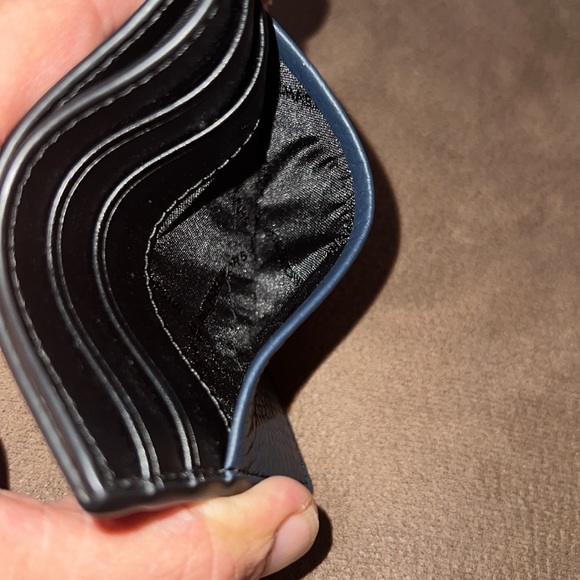 🚨SALE🚨 Wallet - Picture 4 of 4